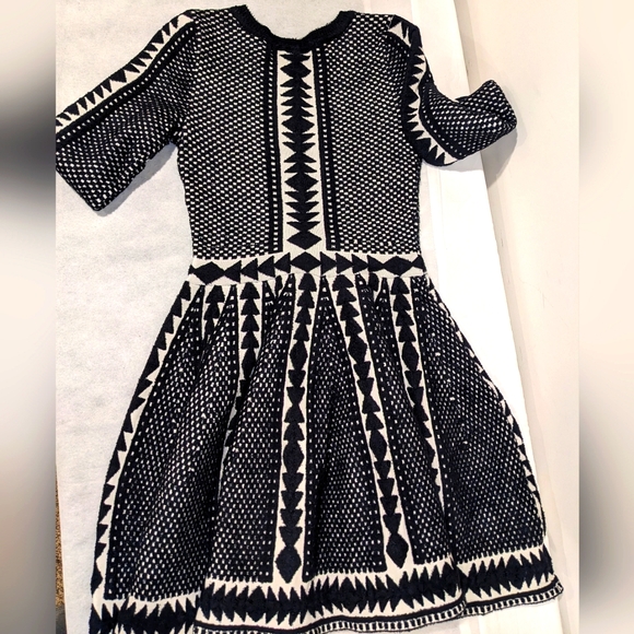 Topshop Dresses & Skirts - Topshop Women's Sweater Skater Dress